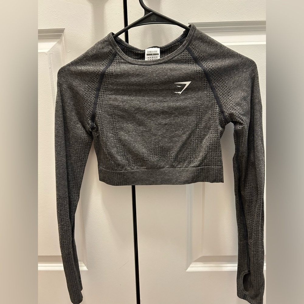 Athletic long sleeve